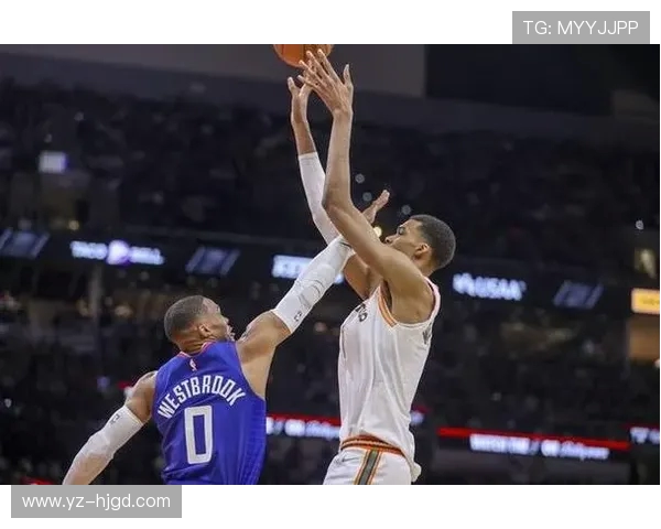 文班亚马新秀赛季表现惊艳场均20分10篮板3盖帽引领联盟新星之路