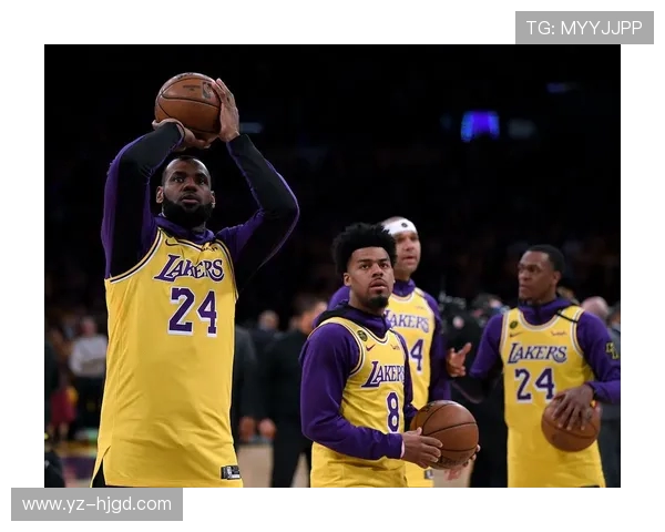 湖人热火对决前瞻：明星球员交锋与战术博弈的精彩分析